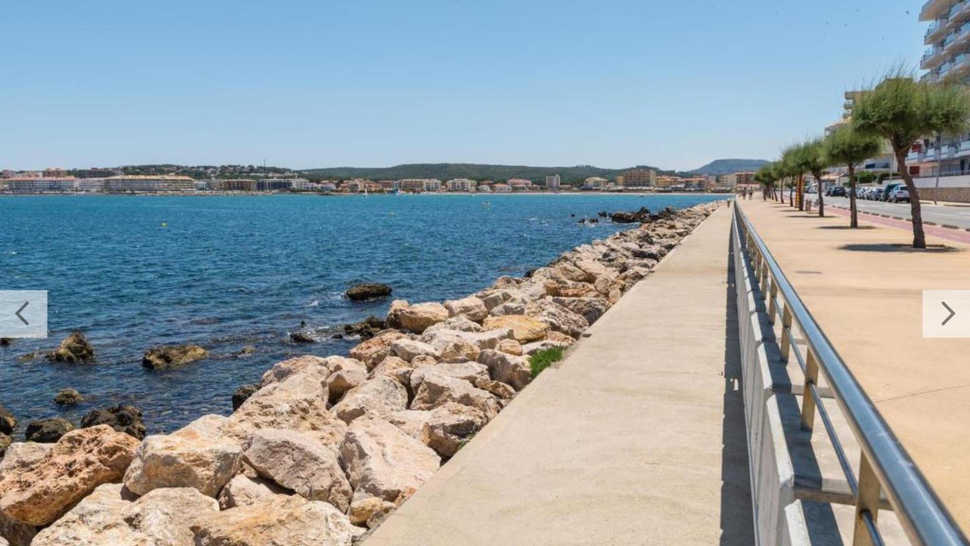 Orsa-Atico Con Vista Al Mar Y Piscina Daire L' Escala Dış mekan fotoğraf