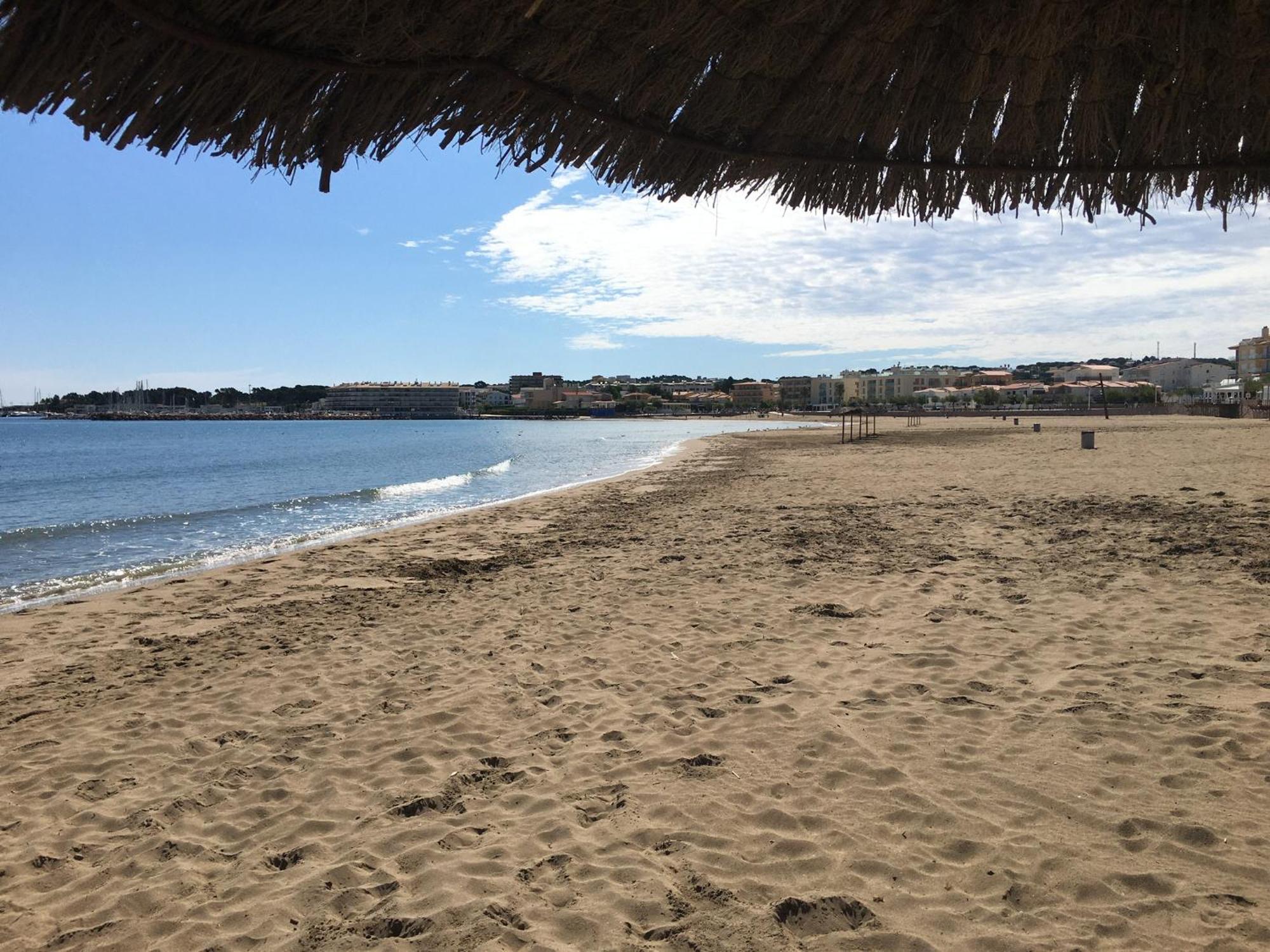 Orsa-Atico Con Vista Al Mar Y Piscina Daire L' Escala Dış mekan fotoğraf
